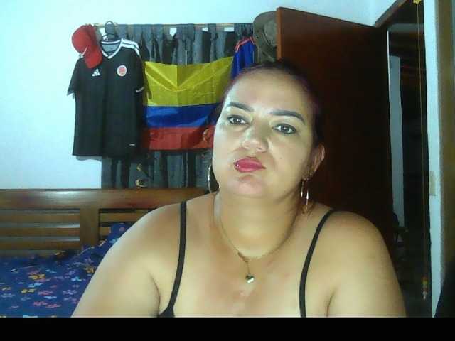 Ariel-69 live cam on BongaCams