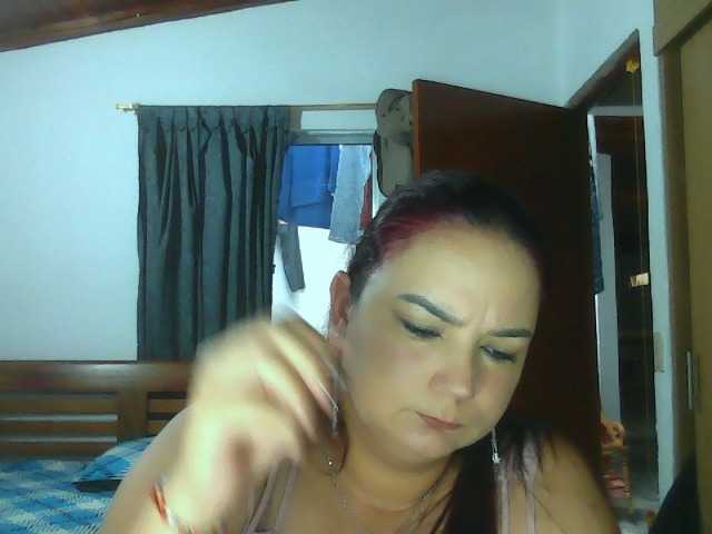 Ariel-69, en vivo ahora en BongaCams