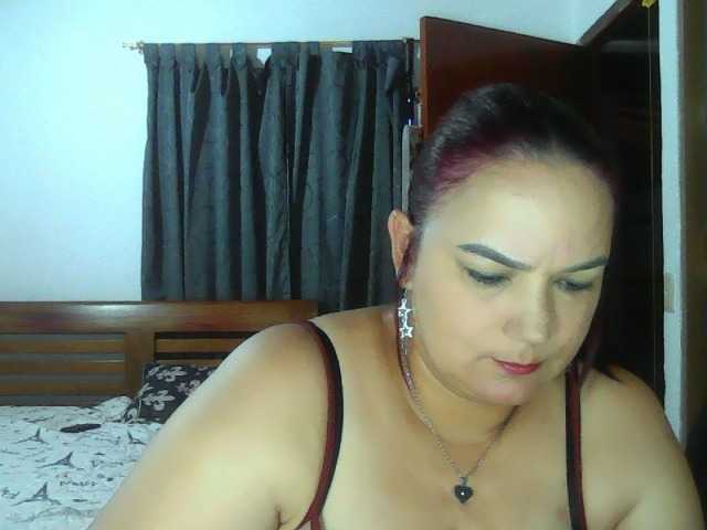 Ariel-69 live cam on BongaCams