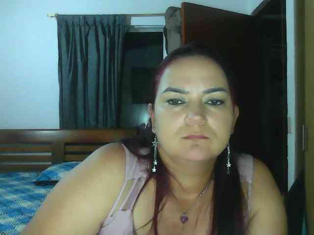 online live sex show Ariel-69