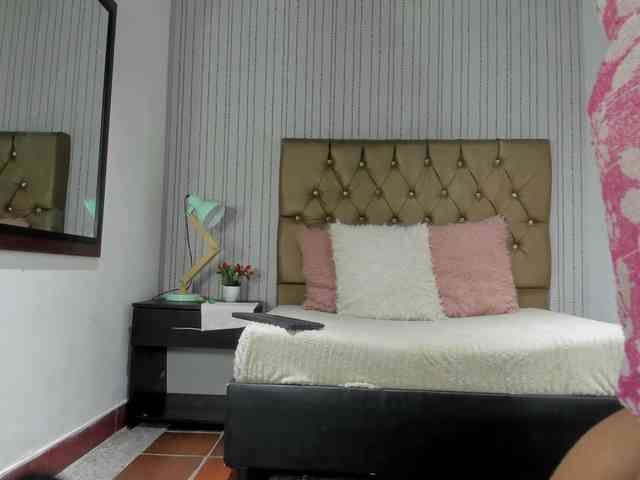 hannaluciana webcam