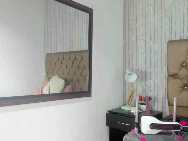 hannaluciana webcam