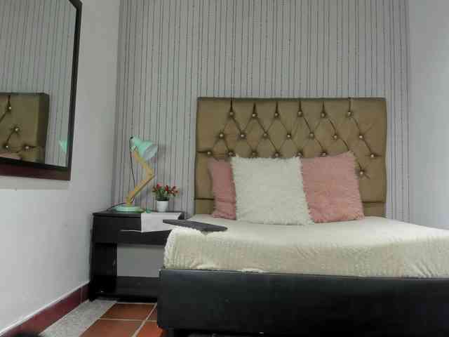 hannaluciana webcam