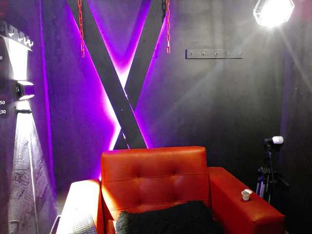 emilycooper live cam preview