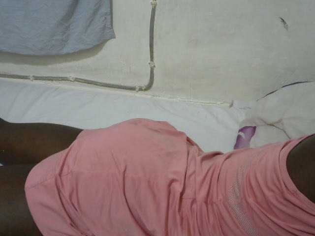 PrettyOne1 live cam on BongaCams