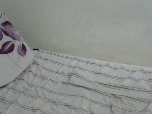 PrettyOne1 live cam on BongaCams