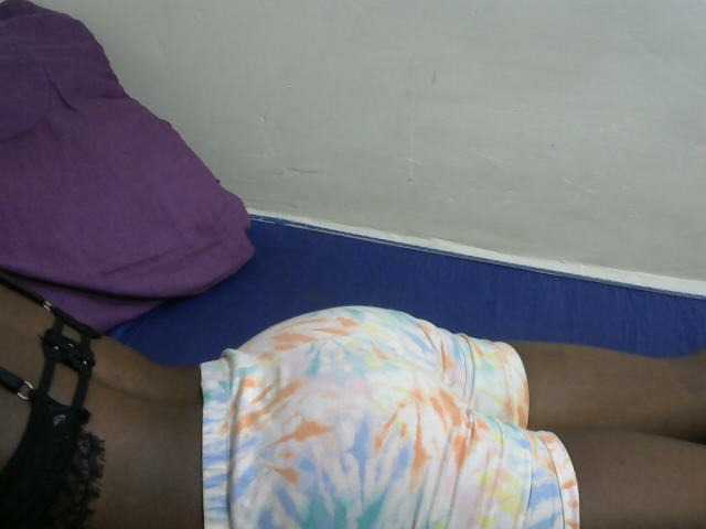 PrettyOne1 live cam on BongaCams