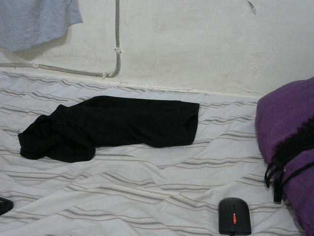 PrettyOne1 live cam on BongaCams