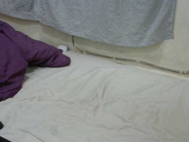 PrettyOne1 live cam on BongaCams
