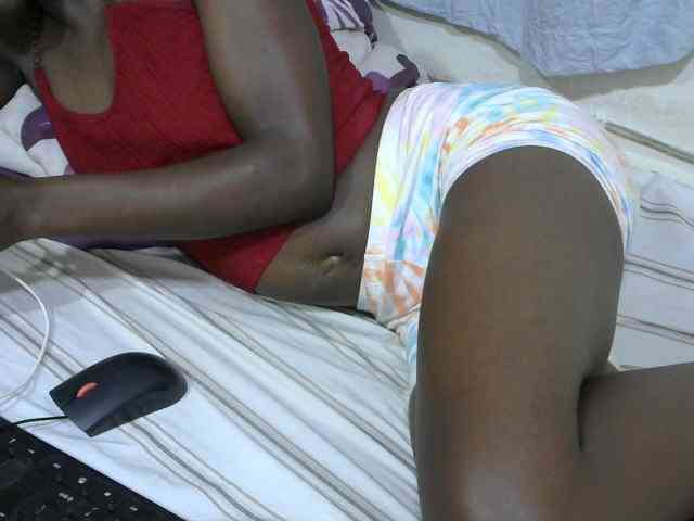 PrettyOne1 webcam
