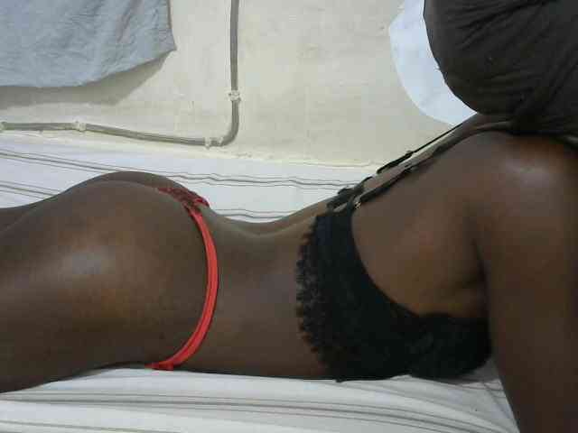 PrettyOne1 webcam