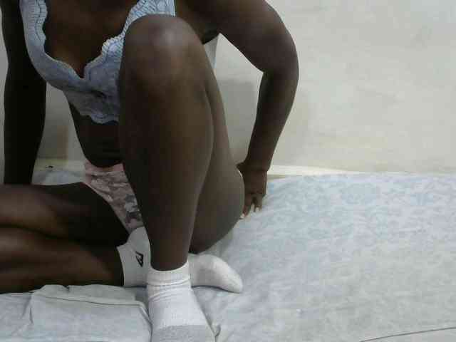PrettyOne1 webcam