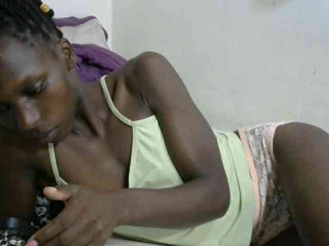 PrettyOne1 webcam