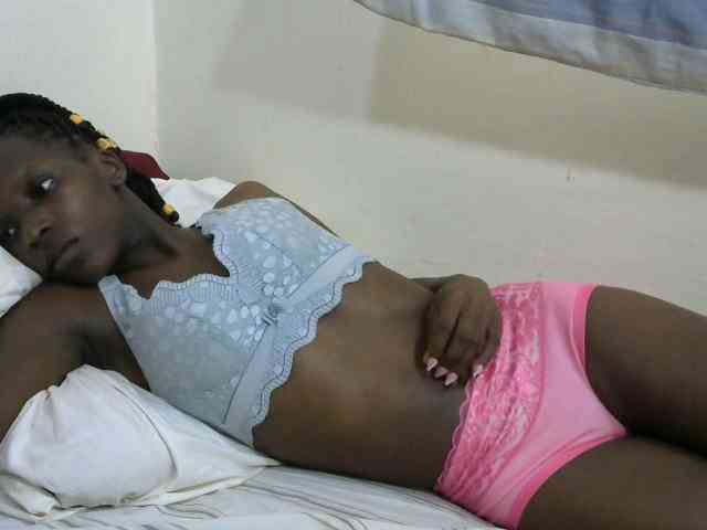 PrettyOne1 webcam