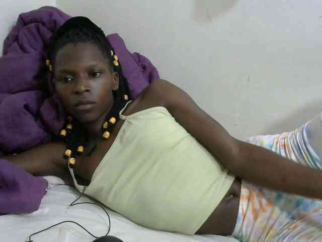 PrettyOne1 webcam