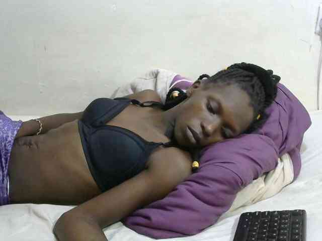 PrettyOne1 webcam