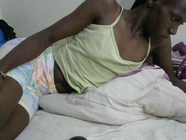 PrettyOne1 webcam