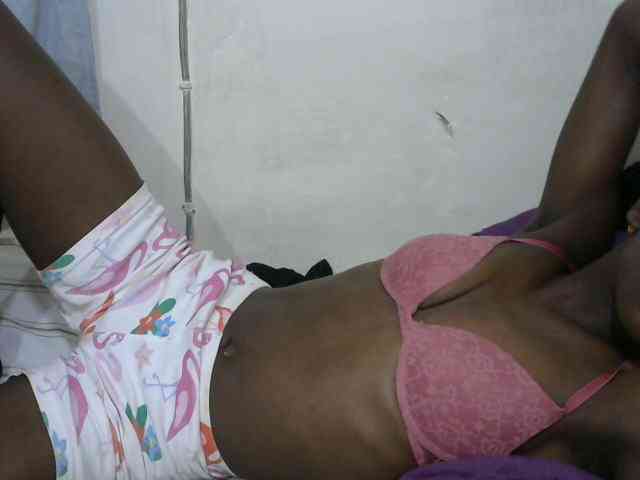 PrettyOne1 webcam