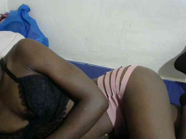 PrettyOne1 webcam