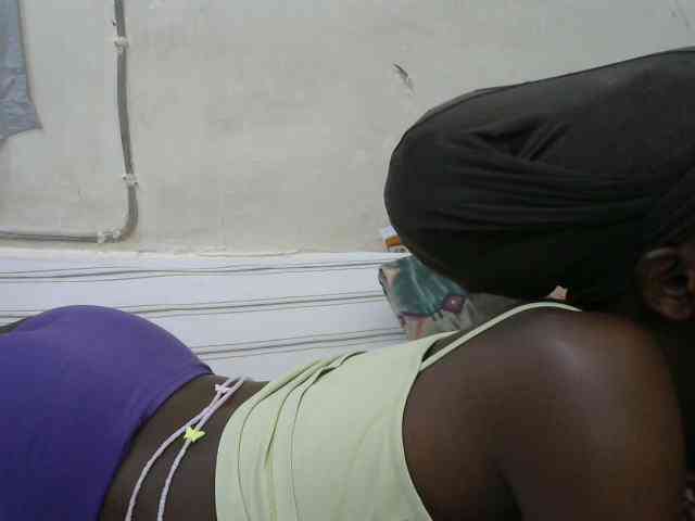 PrettyOne1 webcam