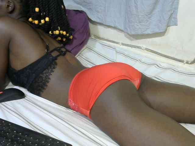 PrettyOne1 webcam