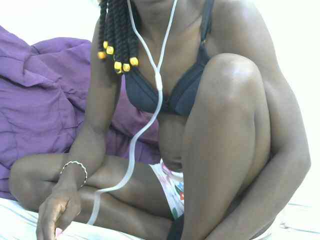 PrettyOne1 webcam