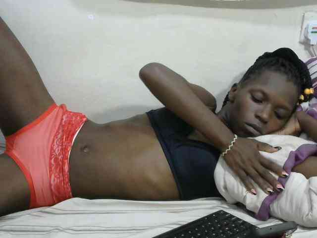 PrettyOne1 webcam