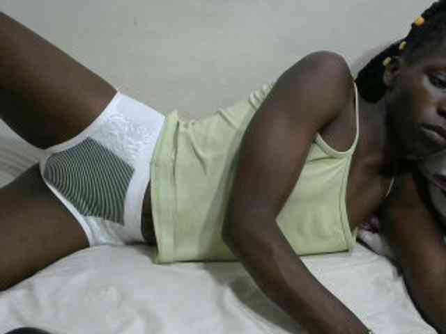 PrettyOne1 webcam