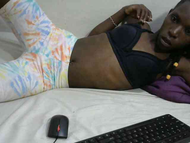 PrettyOne1 webcam