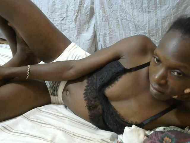 PrettyOne1 webcam