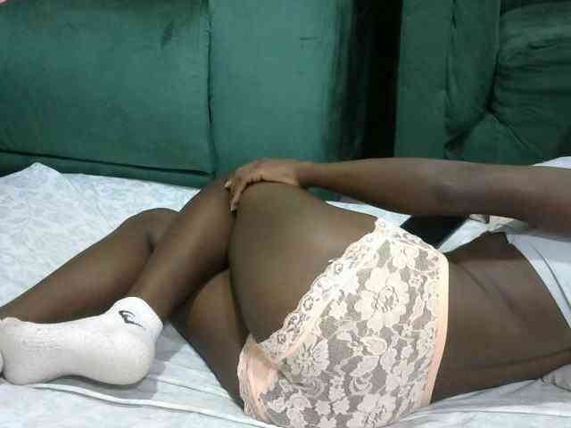 PrettyOne1 webcam