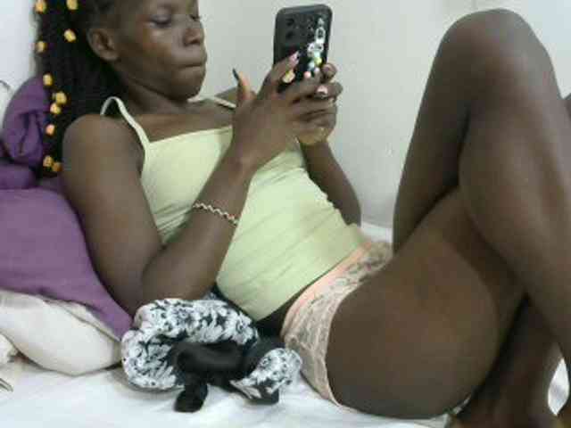 PrettyOne1 webcam