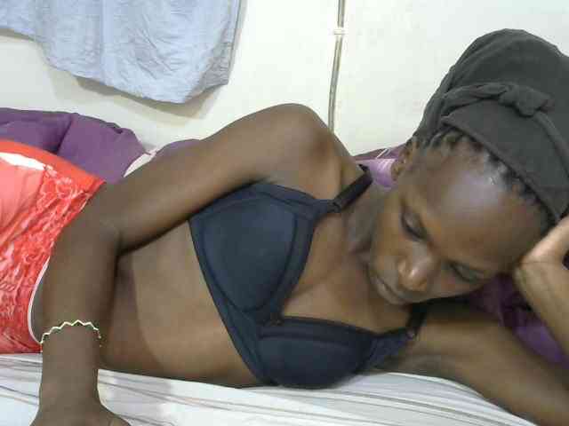 PrettyOne1 webcam