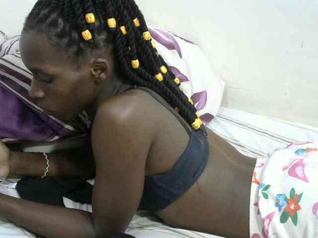PrettyOne1 webcam