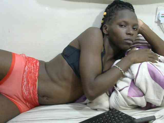 PrettyOne1 webcam