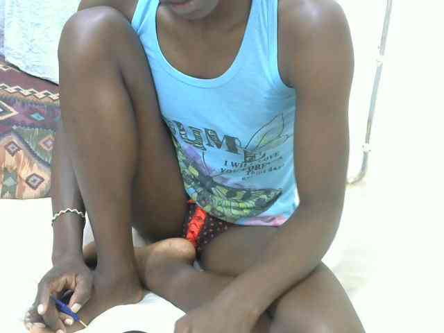 PrettyOne1 webcam