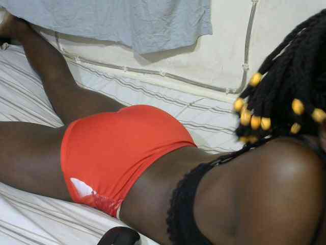 PrettyOne1 webcam