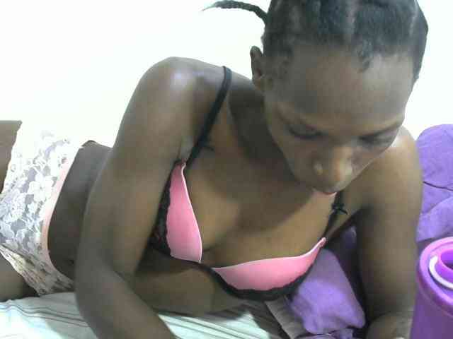 PrettyOne1 webcam