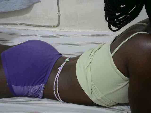 PrettyOne1 webcam