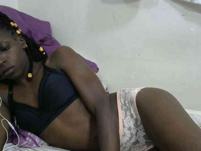 PrettyOne1 webcam