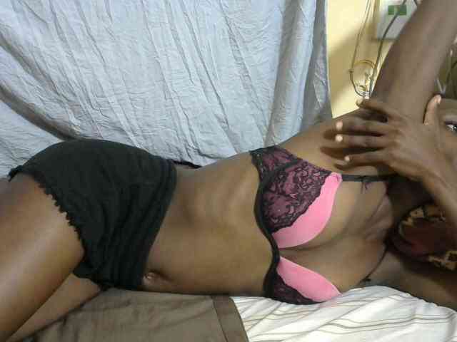 PrettyOne1 webcam