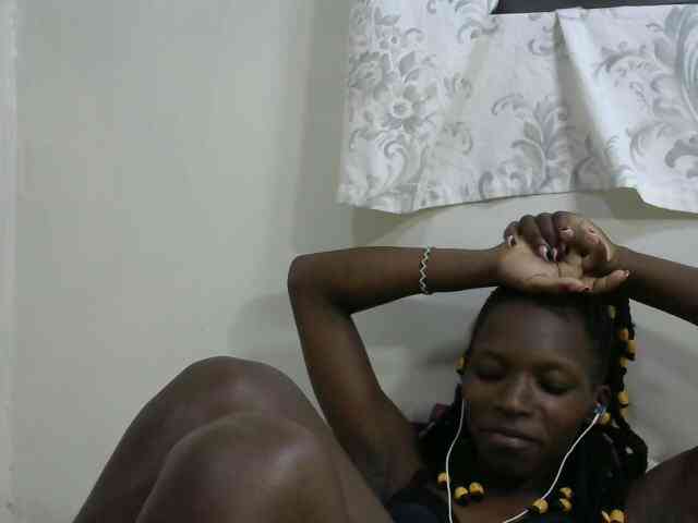 PrettyOne1 webcam