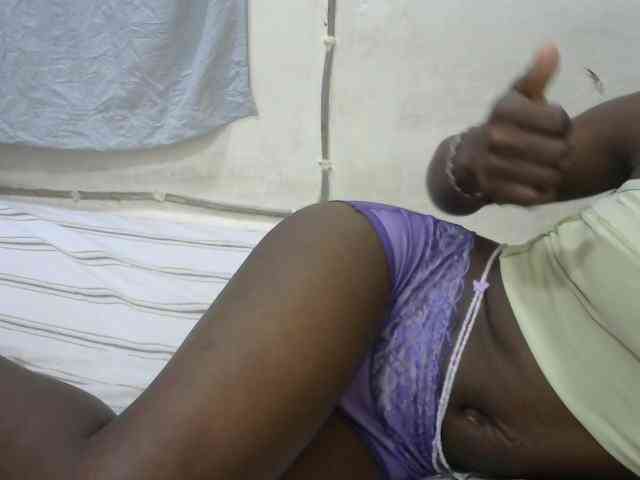 PrettyOne1 webcam