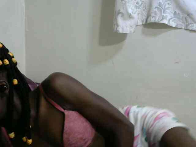 PrettyOne1 webcam