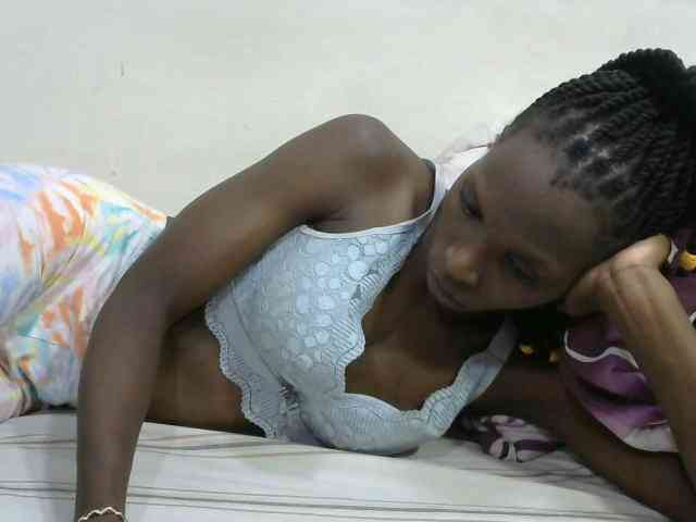 PrettyOne1 webcam