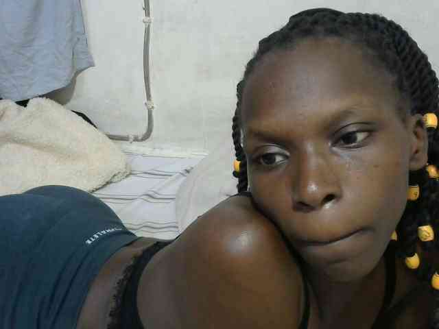PrettyOne1 webcam