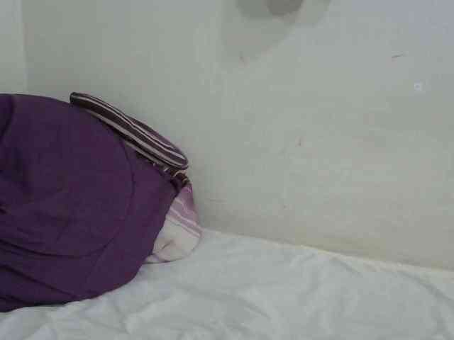 PrettyOne1 webcam