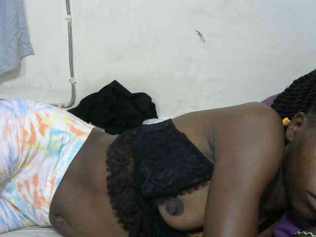 PrettyOne1 webcam