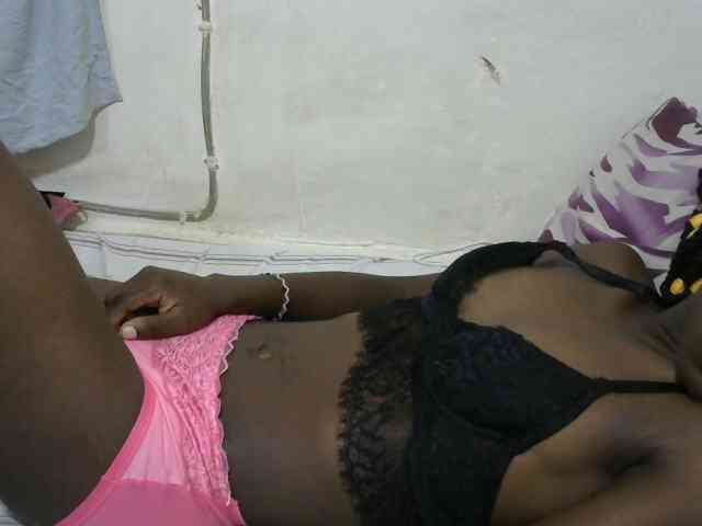 PrettyOne1 webcam