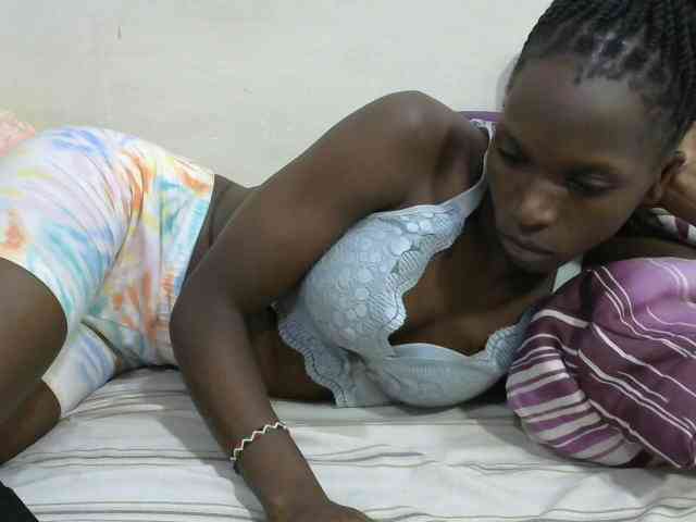 PrettyOne1 webcam